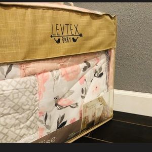Levtex 5 piece crib set